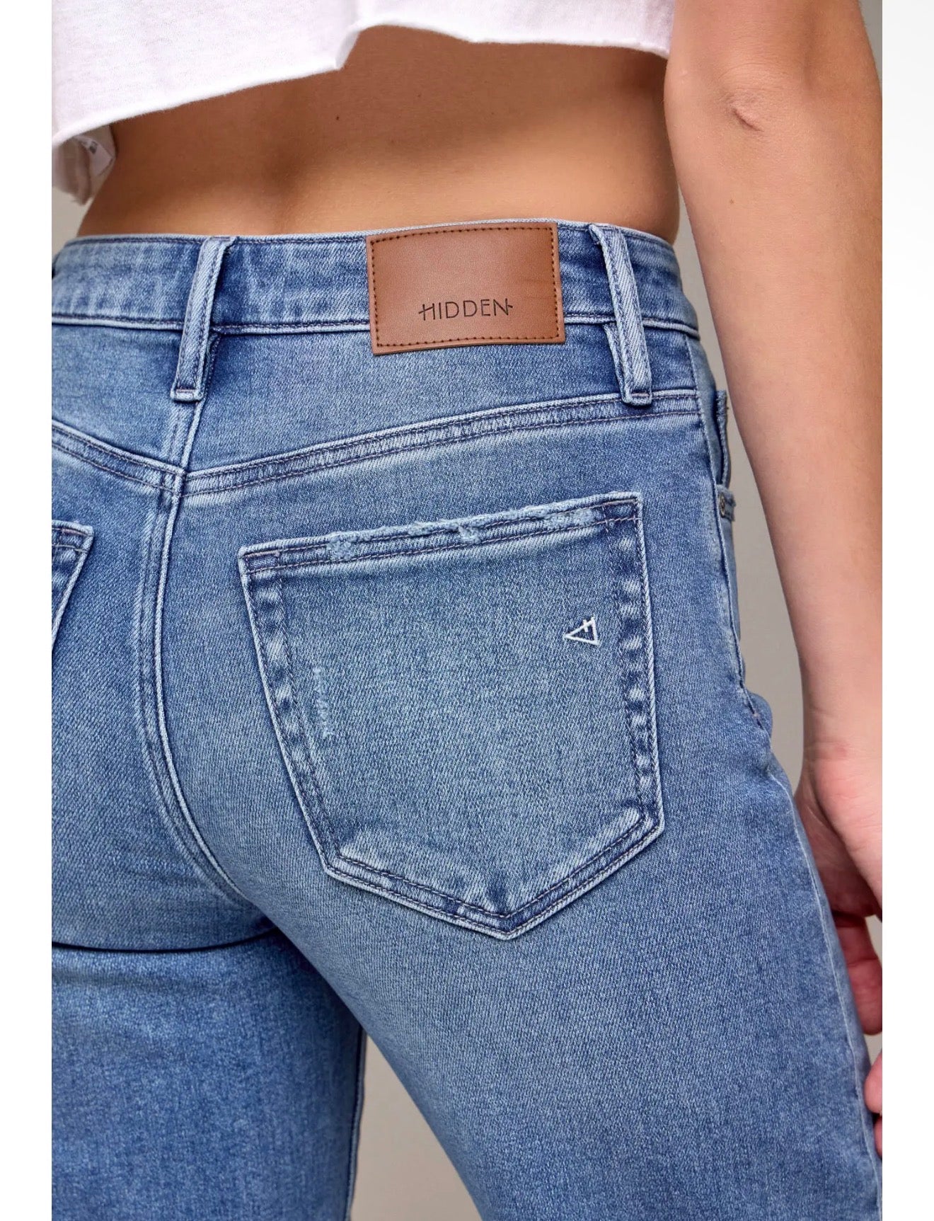 Hidden Tracy Jeans Medium Wash Clean High Rise Straight Jeans