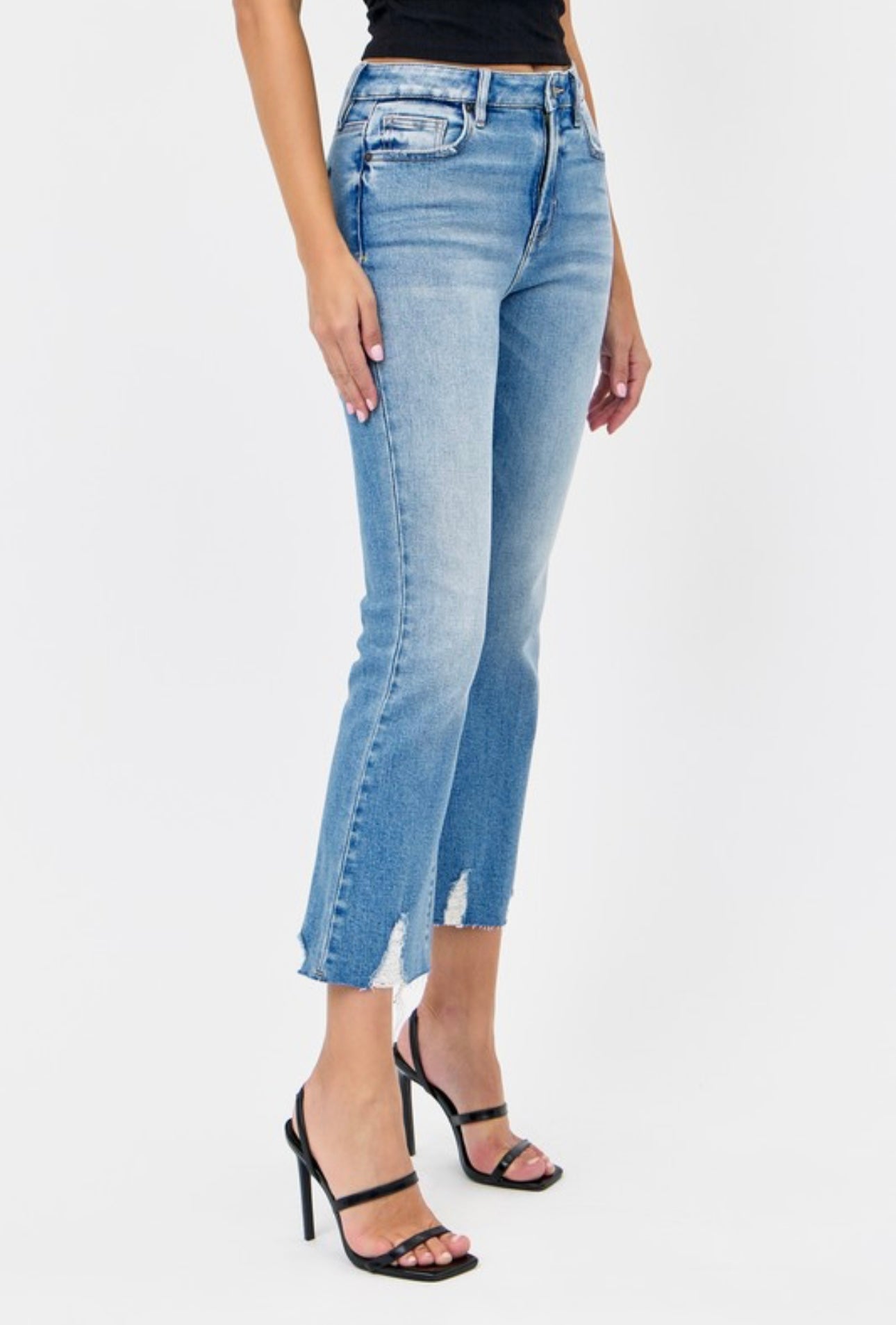 Hidden Grinded Hem Cropped Flare Medium Wash