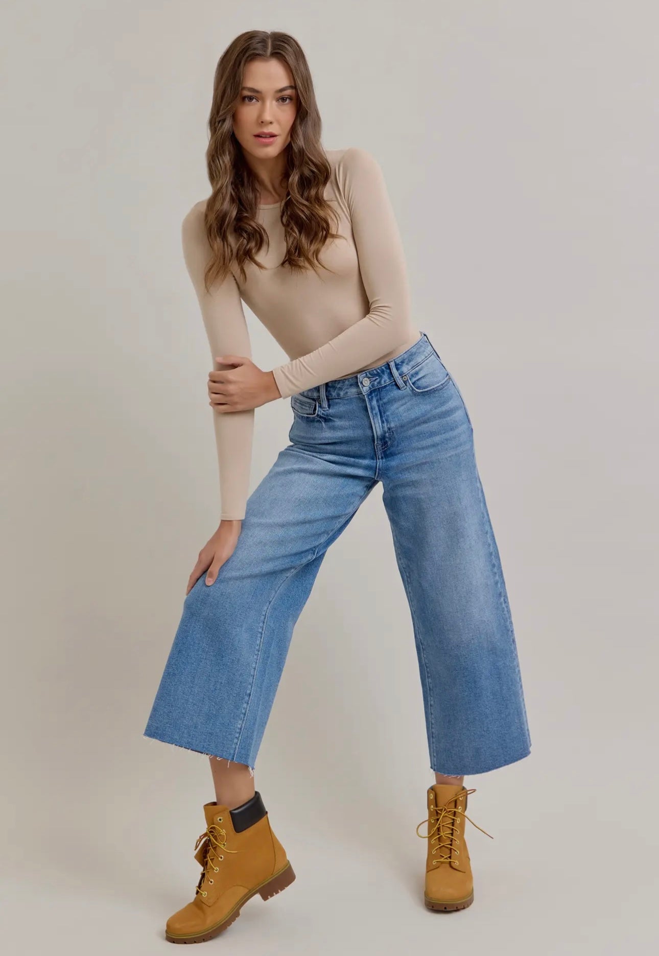 Hidden Nori Medium/ Light Crop Wide leg