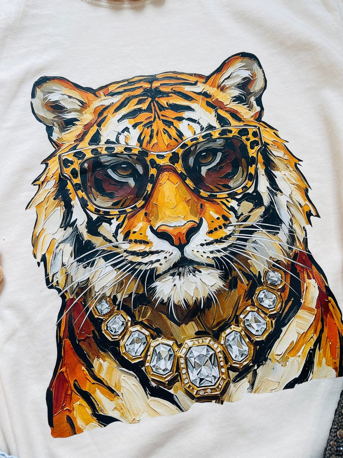 Glam Tiger Tee ￼