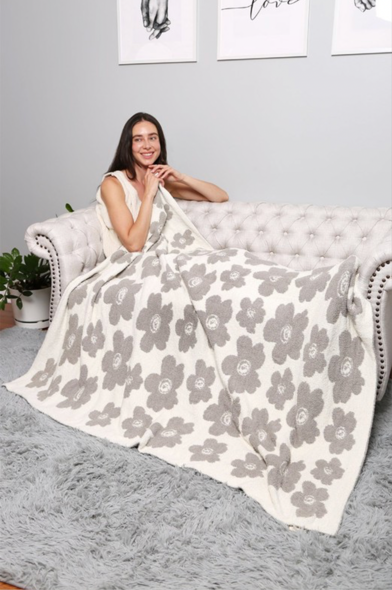 Comfy Flower Blanket- 2 Colors