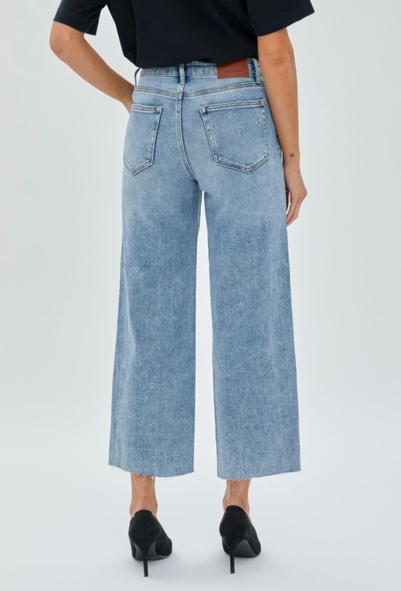 Hidden Nori High Waist Wide Medium Wash With Slit – Mauve