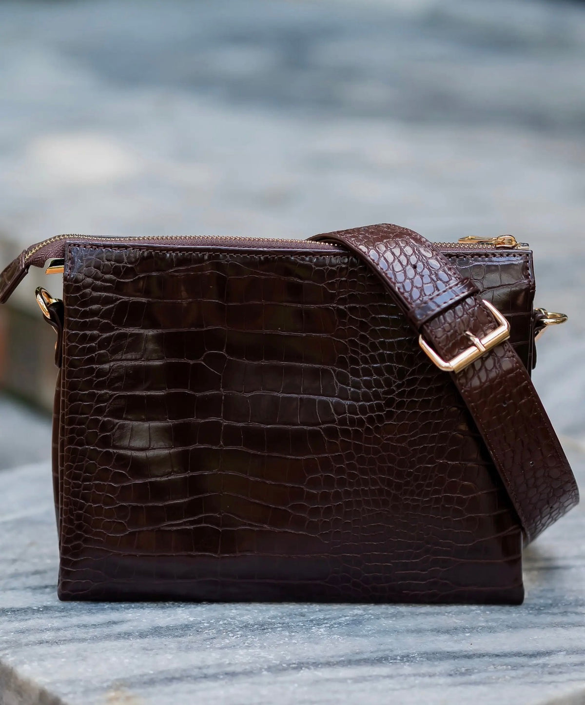 Ariana Crossbody Chocolate Ec