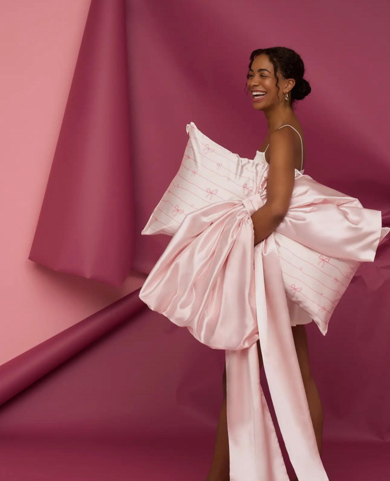 Kit*sch King Striped Bow Satin Pillowcases