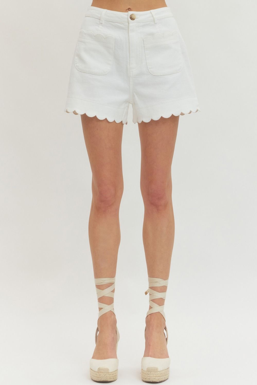 White High~Rise Scalloped Shorts~ Entro