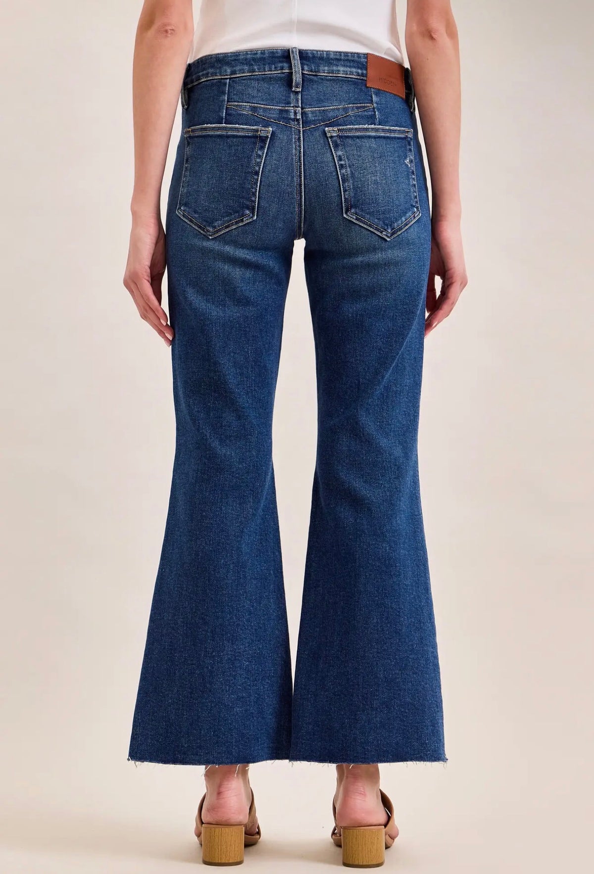 Happi Low Rise Medium Dark Wash Flare Hidden Jeans~ 28 Inseam