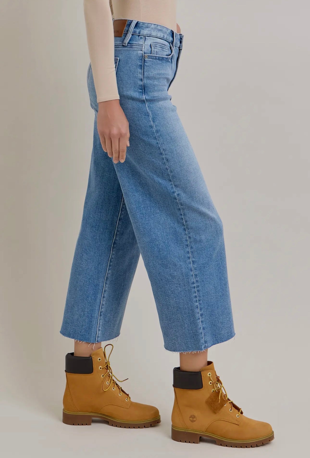 Hidden Nori Medium/ Light Crop Wide leg