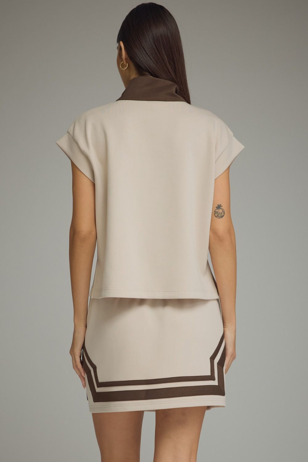 Serving Looks Taupe & Chocolate Skort Set