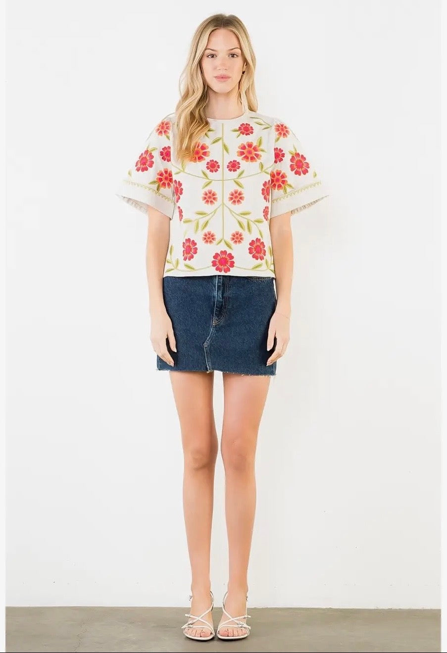 Floral Embroidery Day Dream Blouse~ THML