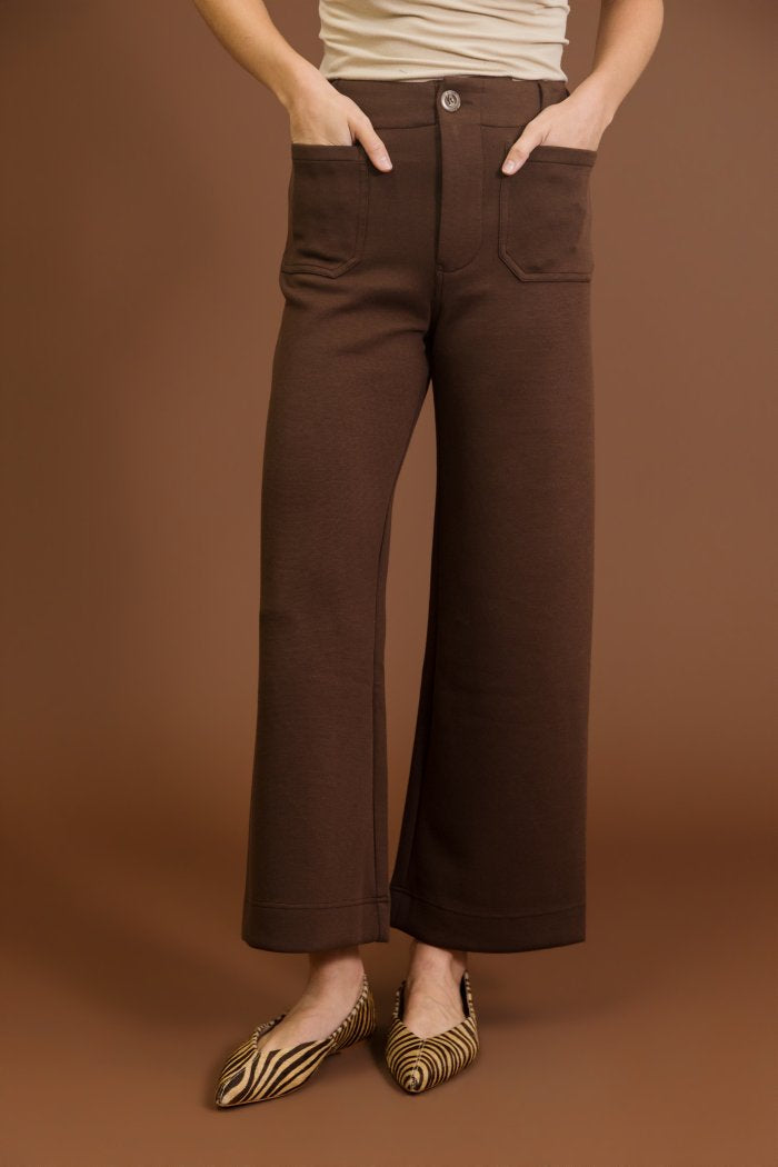 Front Pocket Ponte Fabric Cropped Pants~ Brown
