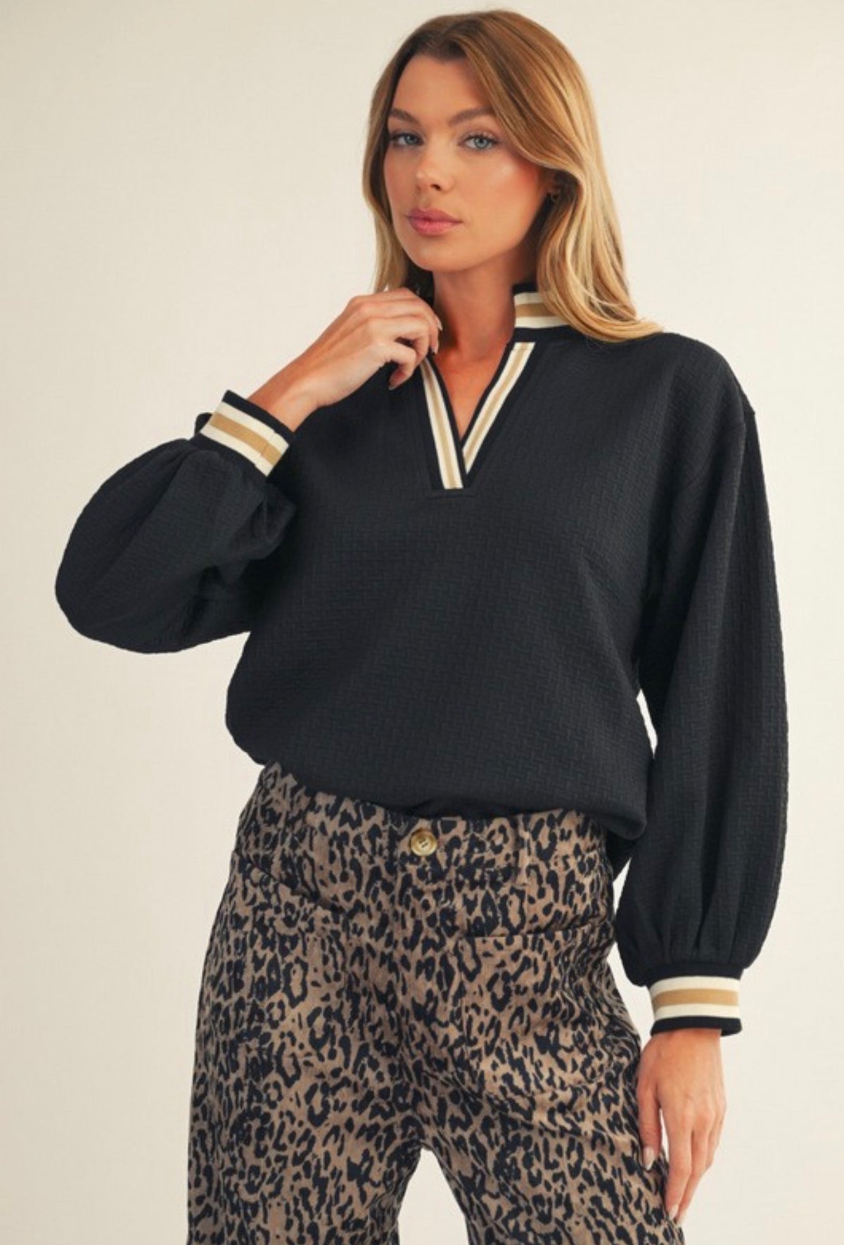 Color Rib Band Accent Textured Top