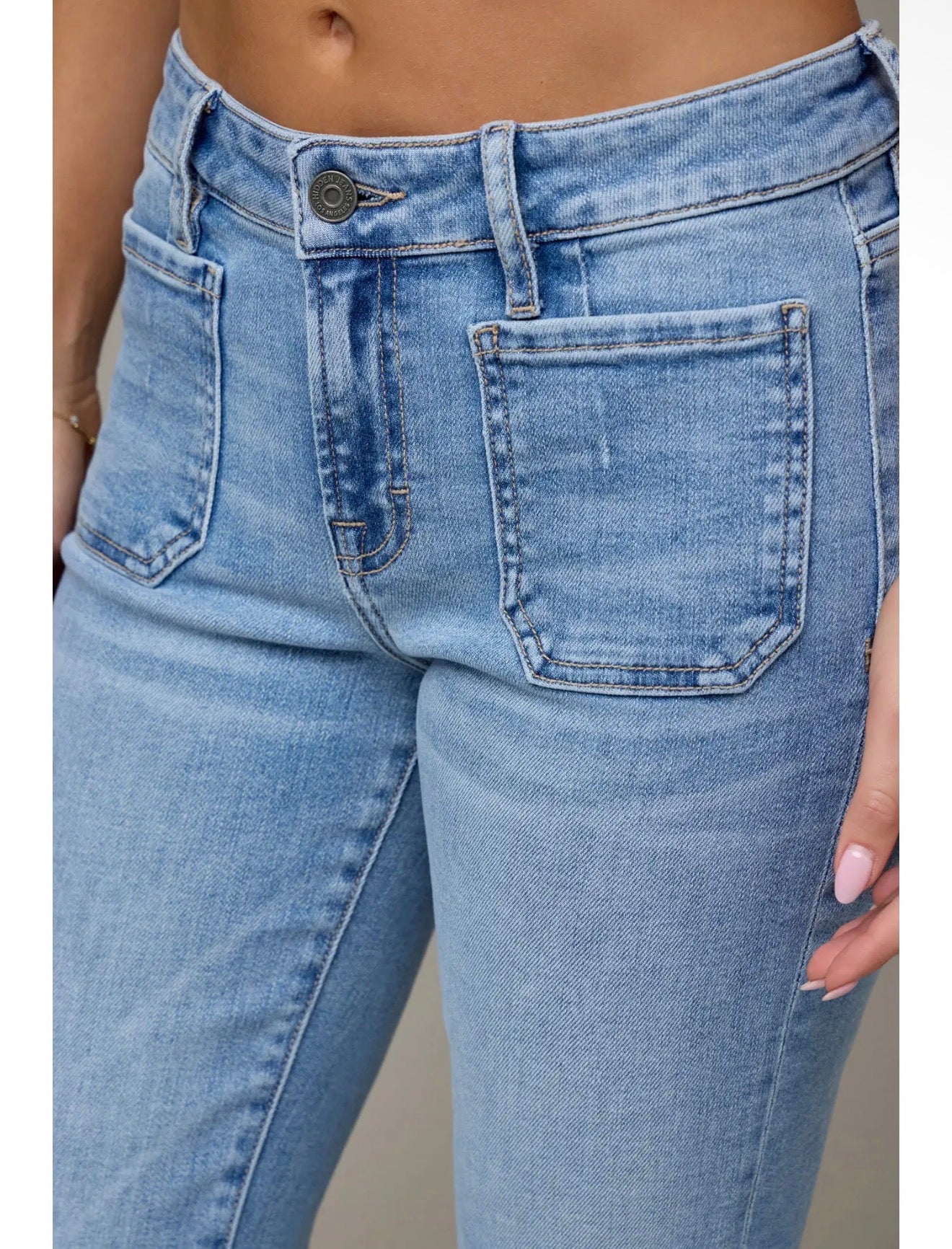 Hidden Happi Front Pocket Cropped Flare Jeans