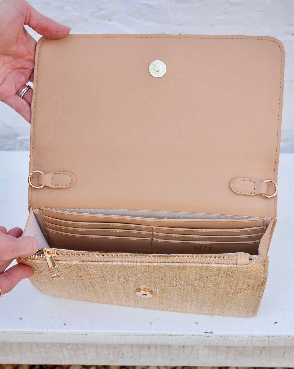 Bryn Clutch/Crossbody Gold Ec