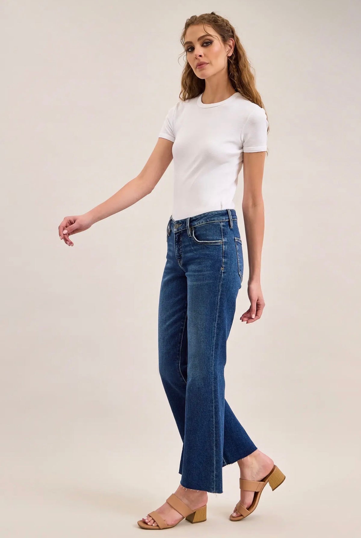 Happi Low Rise Medium Dark Wash Flare Hidden Jeans~ 28 Inseam