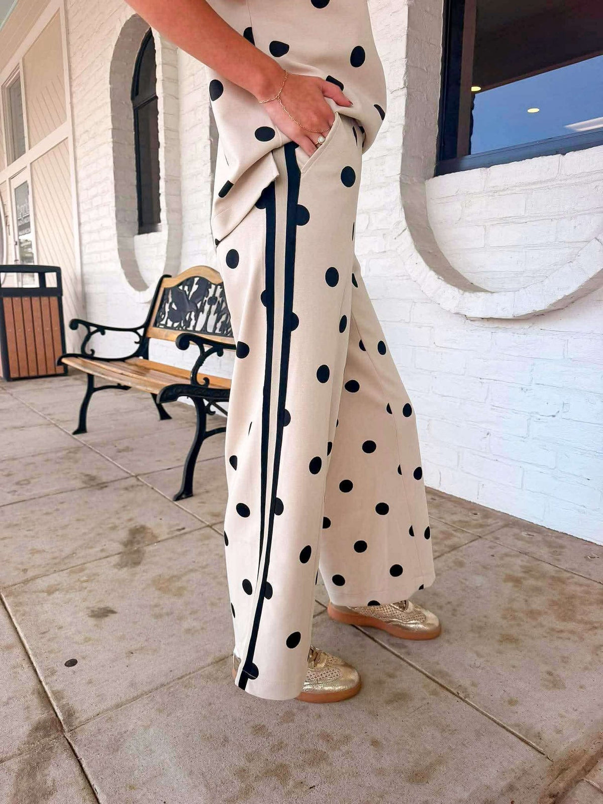 Oatmeal Polka Dotted Fever Set